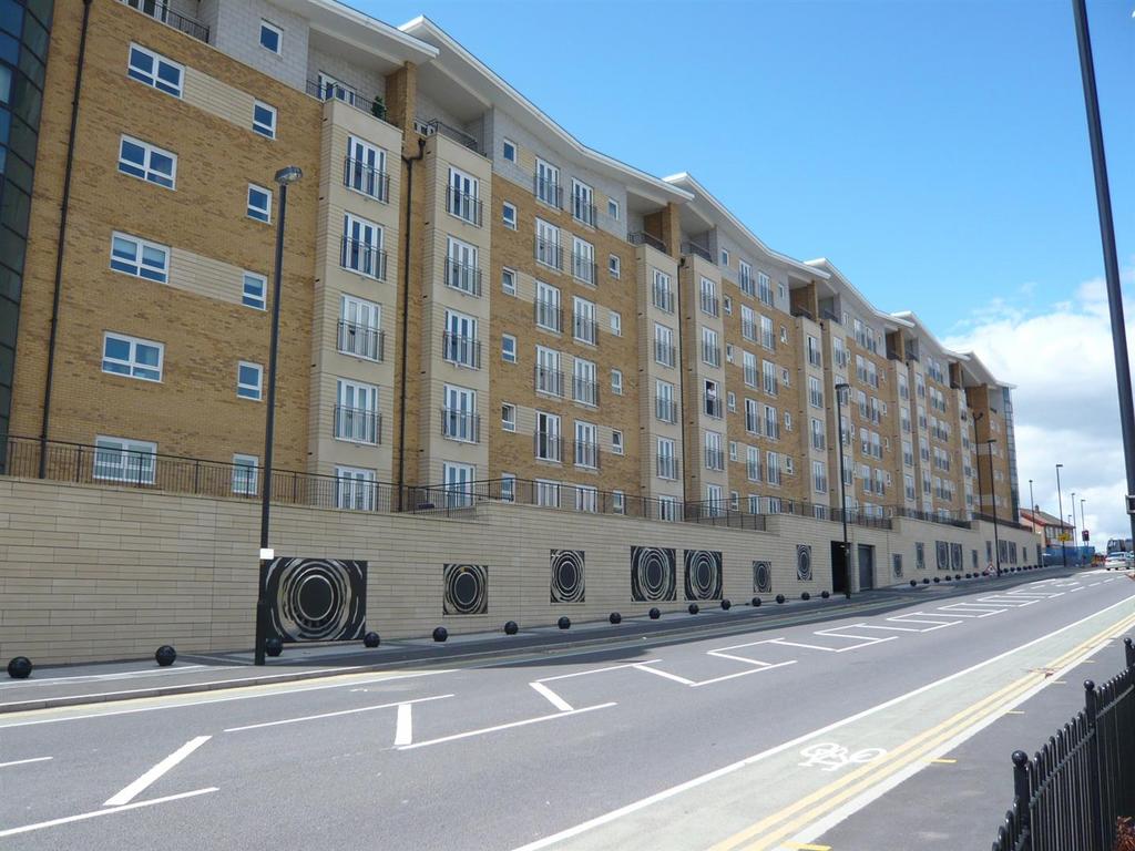 Fusion Core 6, 8 Middlewood Street, Salford 2 bed apartment £1,050