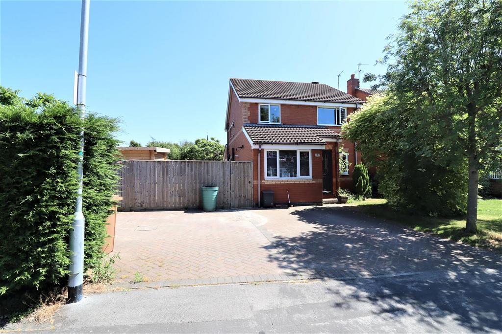 The Meadows, South Cave 3 bed detached house £355,000