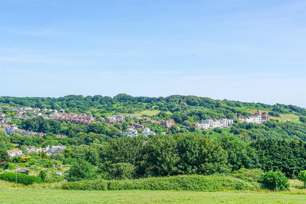 Bembrook Road, Hastings 3 bed terraced house for sale £320,000