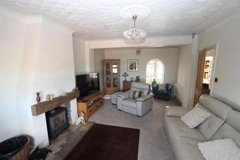 Sunrise, New Rides Farm, 820 Leysdown Road, Eastchurch, Sheerness, ME12 4DD