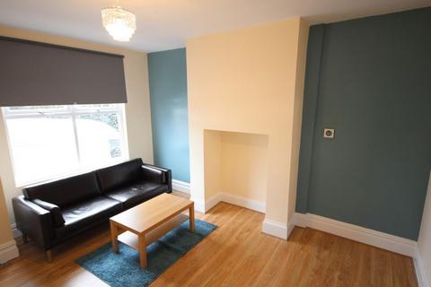 2 bedroom house to rent, Stanmore Hill, Burley, Leeds