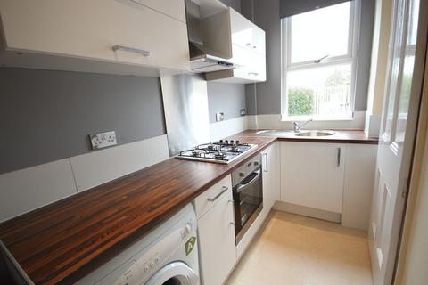 2 bedroom house to rent, Stanmore Hill, Burley, Leeds