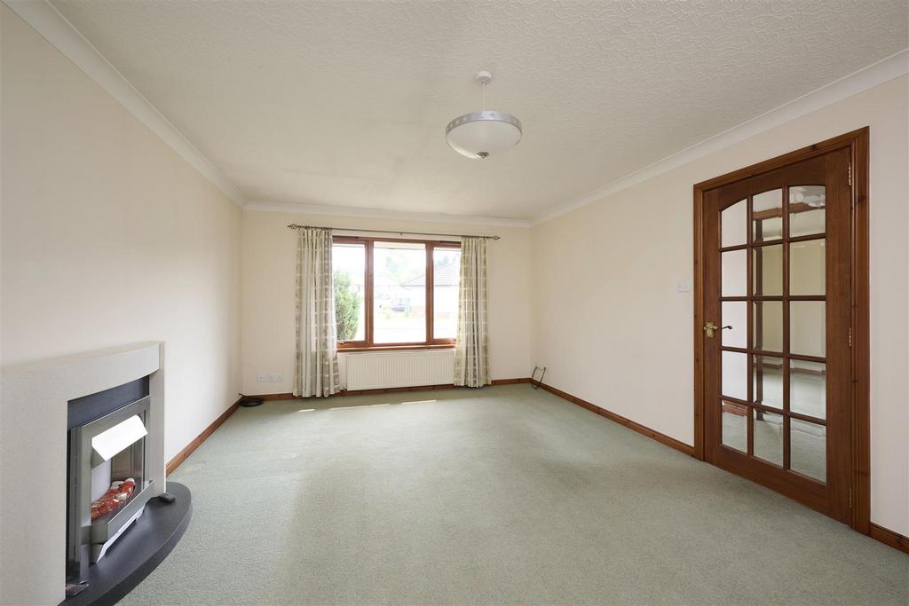 5 Boswell Road, Inverness 4 bed detached bungalow £330,000