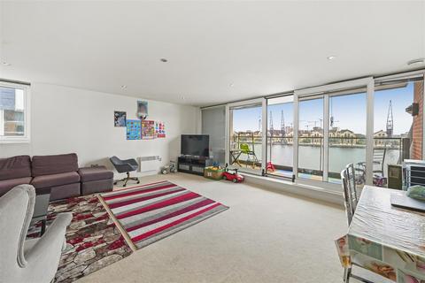2 bedroom apartment for sale, Capital East Apartments, Royal Victoria Dock, E16