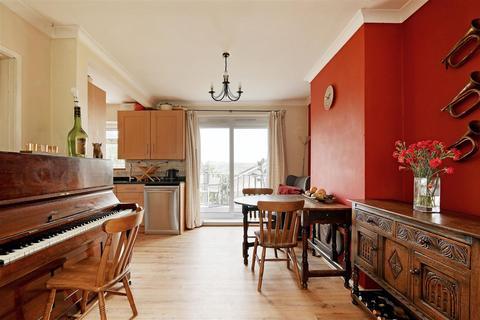 4 Bole Hill Road, Sheffield, S6 5DD