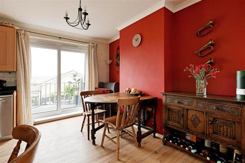 4 Bole Hill Road, Sheffield, S6 5DD