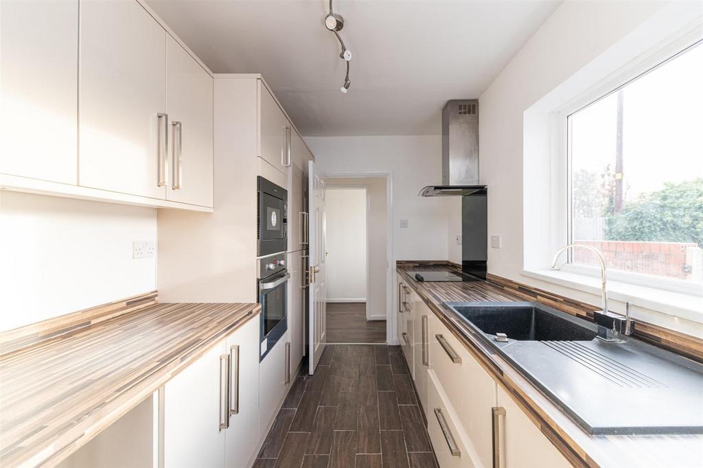 Whitsun Grove, Bedlington... 3 bed end of terrace house £725 pcm (£