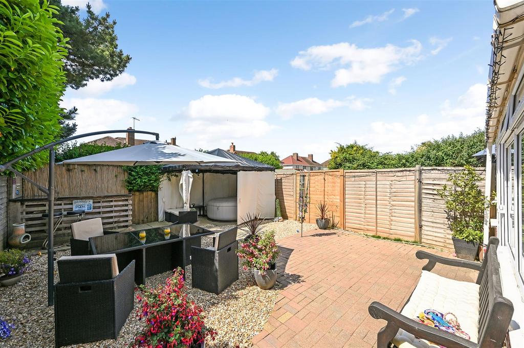 The Millers, Yapton 3 bed end of terrace house £320,000
