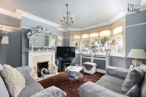 20 Heriot Avenue, London, E4 8AP