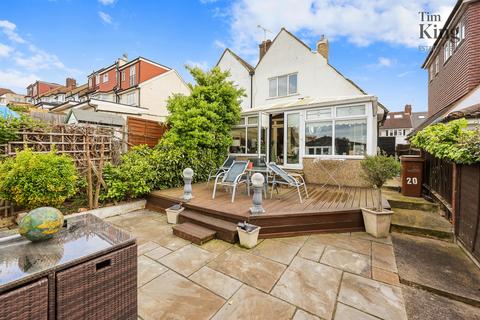 20 Heriot Avenue, London, E4 8AP