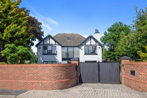 4 bedroom detached house for sale, Stockswell Road, Widnes