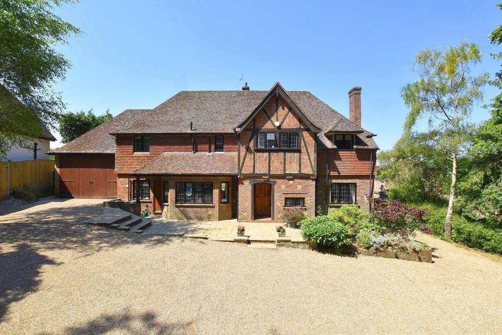 Shere Road, West Horsley, KT24 4 bed detached house £2,700,000