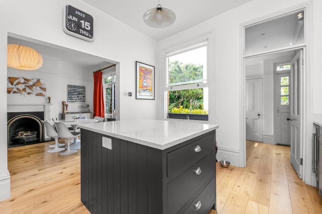 Kingsthorpe Road, Sydenham, London, SE26 4 bed house £1,175,000