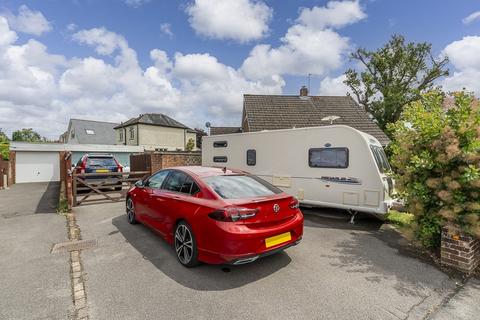 16 Brook Close, Sarisbury Green, Southampton, SO31 7DW