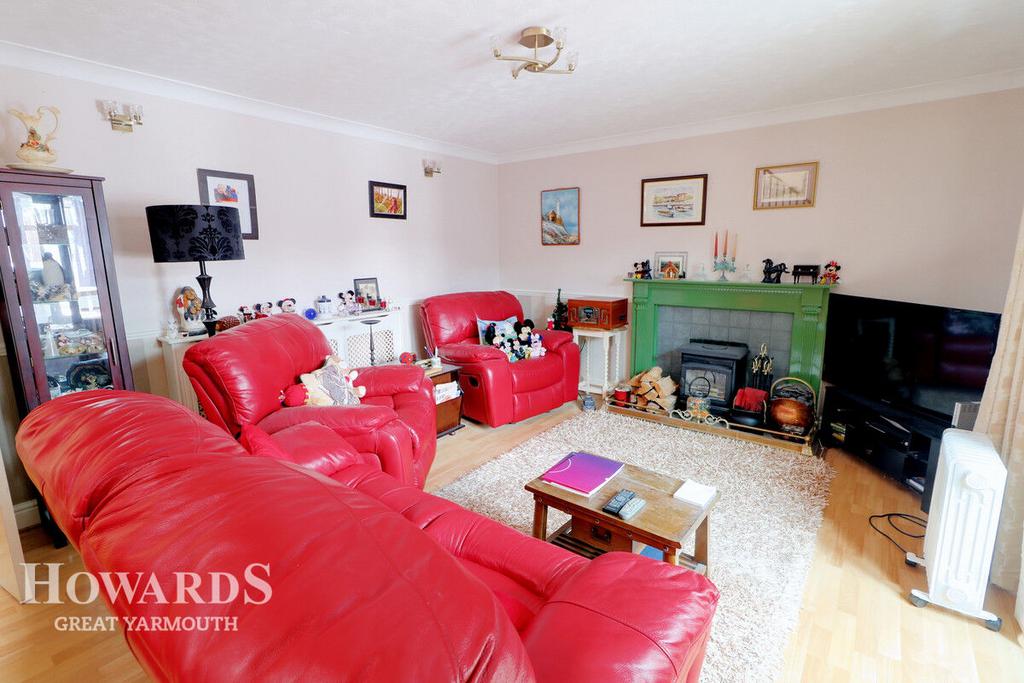 Church Road, Cantley 3 bed chalet for sale £300,000