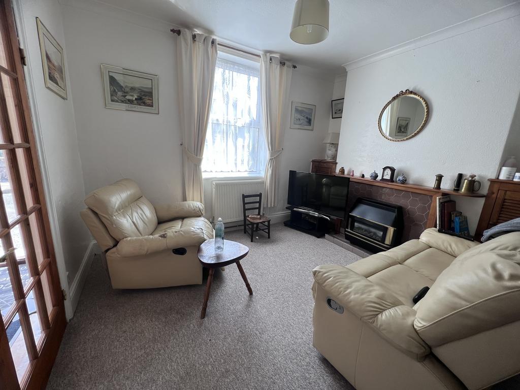 Llanbadarn Road, Aberystwyth SY23 3 bed end of terrace house for sale