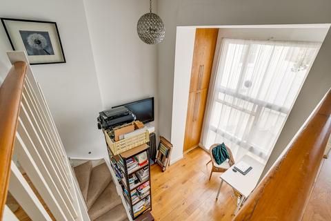 1 bedroom apartment for sale, Westbourne Terrace, London W2