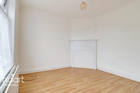 21 Windmill Grove, Hucknall, Nottingham, NG15 7GJ