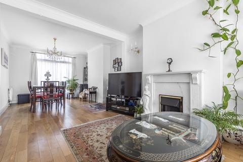 484 Rayners Lane, Pinner, HA5 5DP