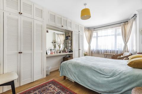 484 Rayners Lane, Pinner, HA5 5DP