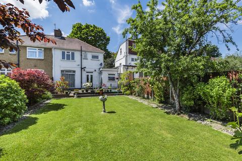 484 Rayners Lane, Pinner, HA5 5DP