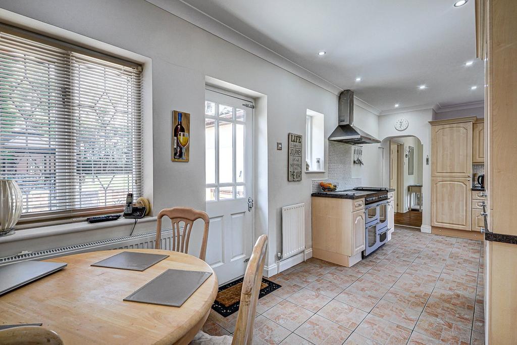 Kitchen/Breakfast