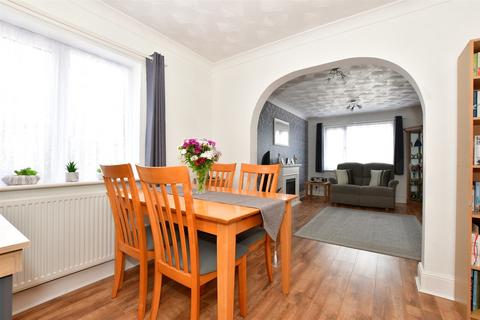 2 bedroom ground floor flat for sale, Crescent Road, Shanklin, Isle of Wight