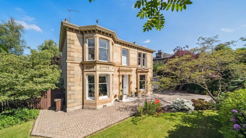 Dargarvel Avenue, Dumbreck, Glasgow, G41 5LU 5 bed detached house for