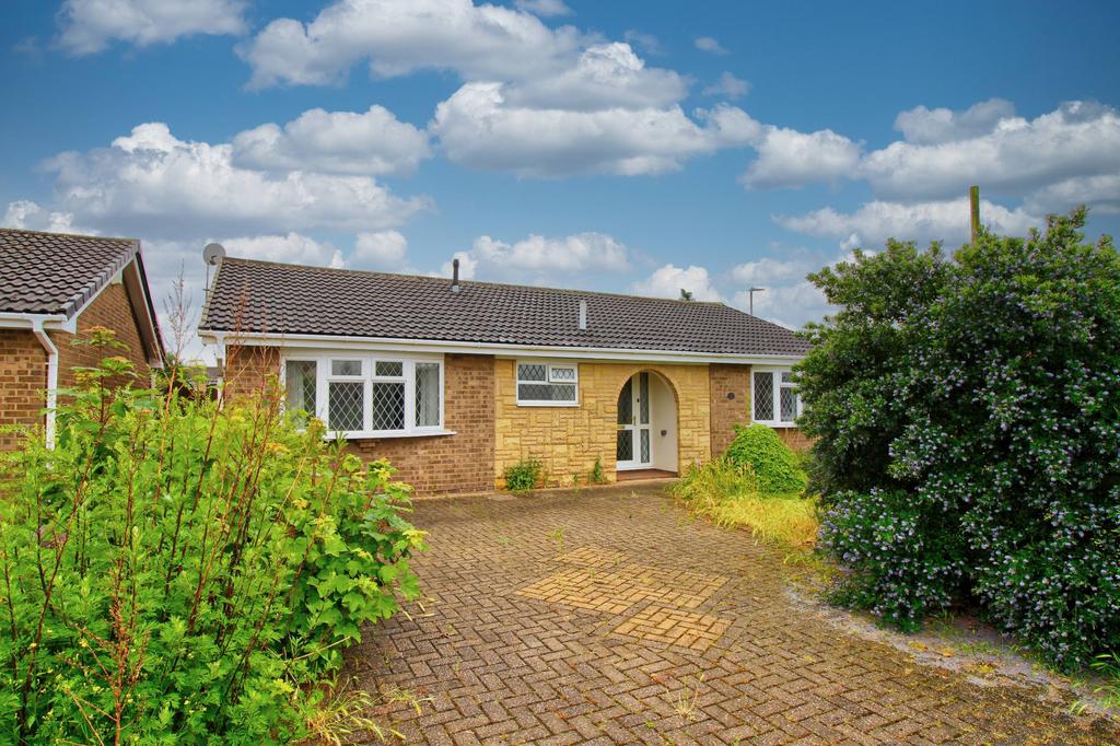 Parkdale, Ibstock, LE67 3 bed detached bungalow for sale £335,000