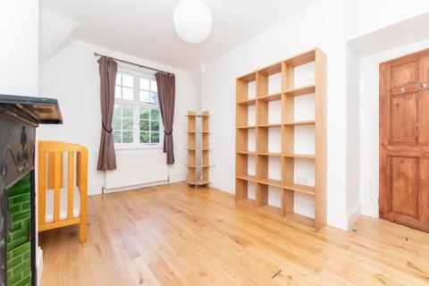 43 Holyoake Walk, London, W5 1QN