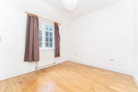 43 Holyoake Walk, London, W5 1QN