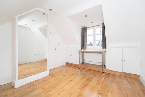 43 Holyoake Walk, London, W5 1QN
