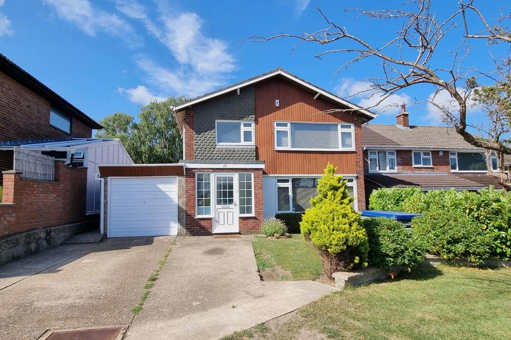 MILLER DRIVE, FAREHAM 3 bed detached house for sale £499,950