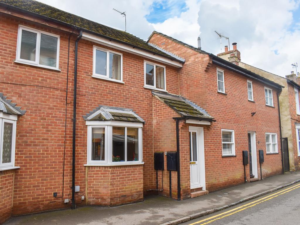 Park Street, Towcester, NN12 3 bed terraced house for sale £275,000
