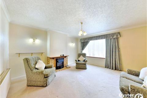 1 bedroom flat for sale, Woodgrange Close, Harrow, HA3