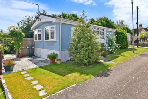 2 bedroom park home for sale - Lower Road, East Farleigh, Maidstone, Kent