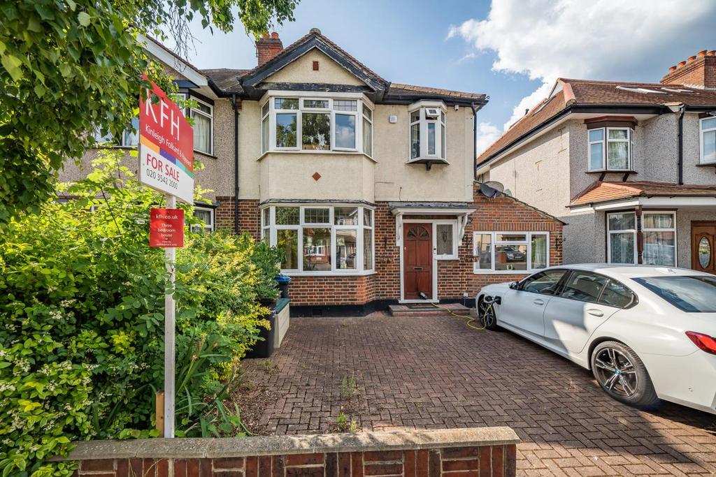 West Barnes Lane, New Malden 3 bed semidetached house for sale £850,000