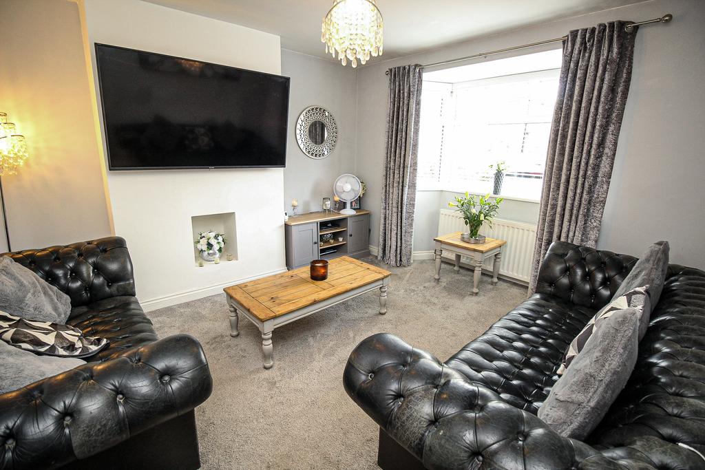 Raines Avenue, Worksop S81 3 bed semidetached house for sale £178,000
