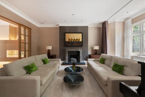 undefined, Netherhall Gardens, Hampstead,  London NW3