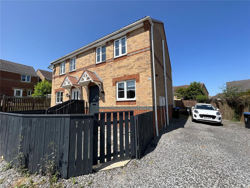 Balmoral Drive, Catchgate, Stanley, DH9 3 bed semidetached house for