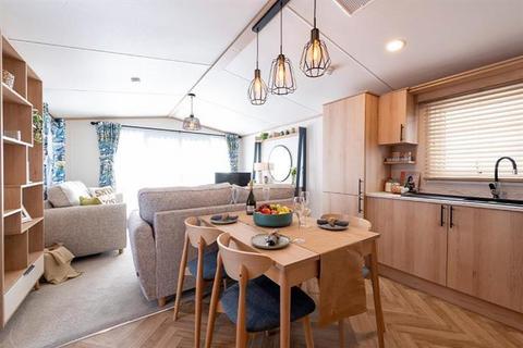 3 bedroom static caravan for sale, Fordingbridge, The New Forest Hampshire