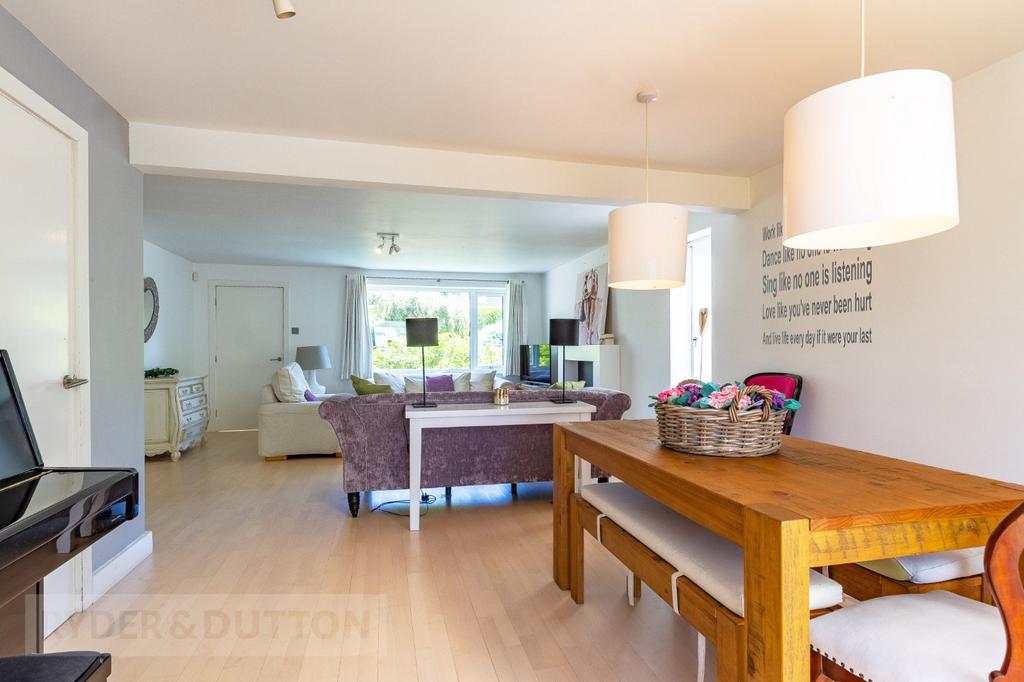 Dining Thru Lounge