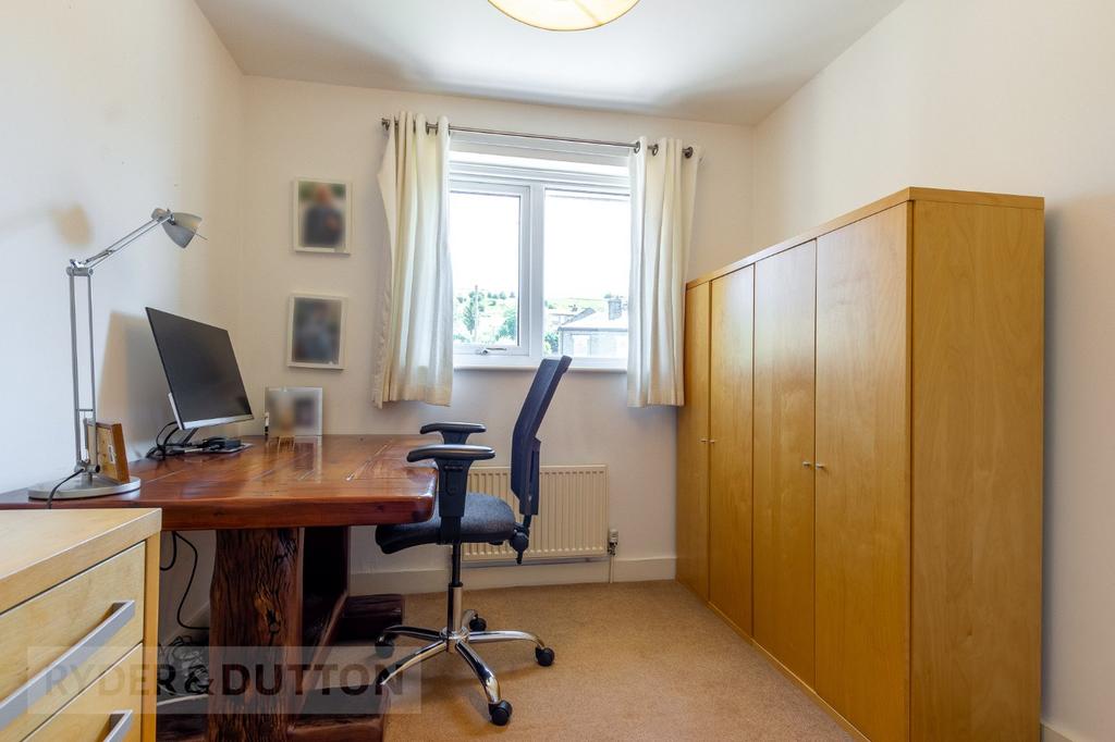 Bedroom 6/Study
