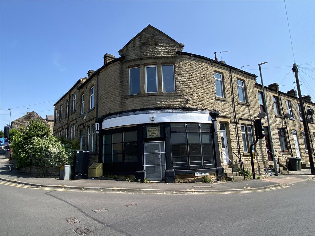 Healey Lane, Batley, WF17 4 bed terraced house £160,000