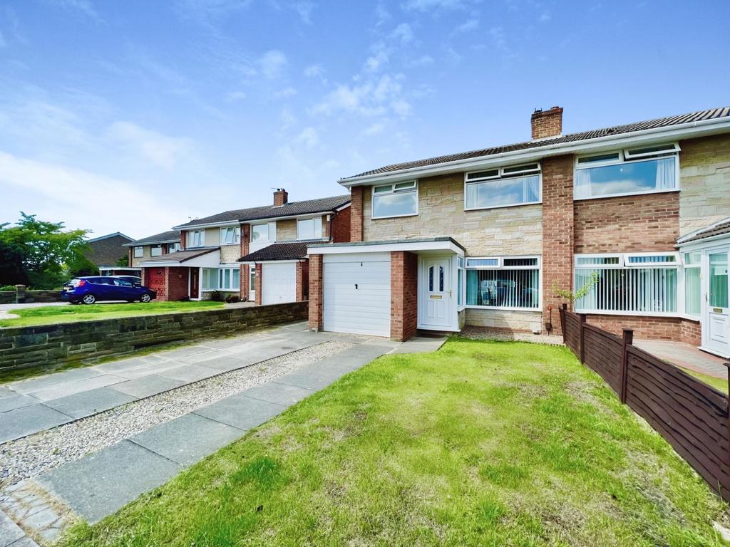 Wolsingham Drive, Thornaby, StocktononTees, Durham, TS17 9EQ 3 bed