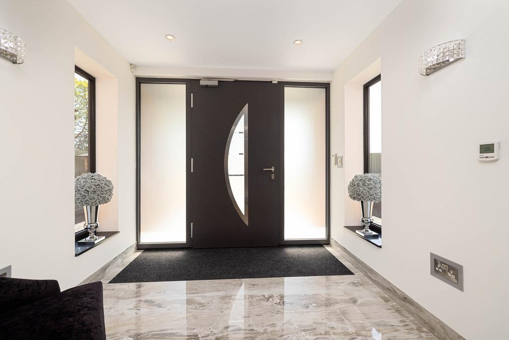 20230615-1120 Highfields Farm, Moss Hall Road, OL1