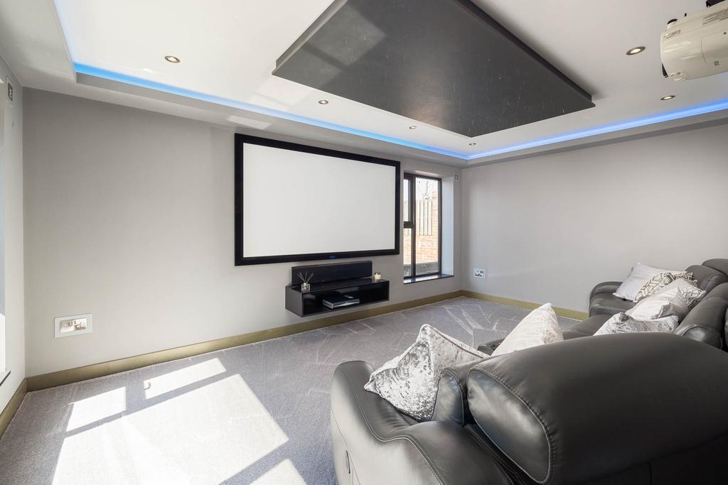 20230615-1038 Highfields Farm, Moss Hall Road, OL1
