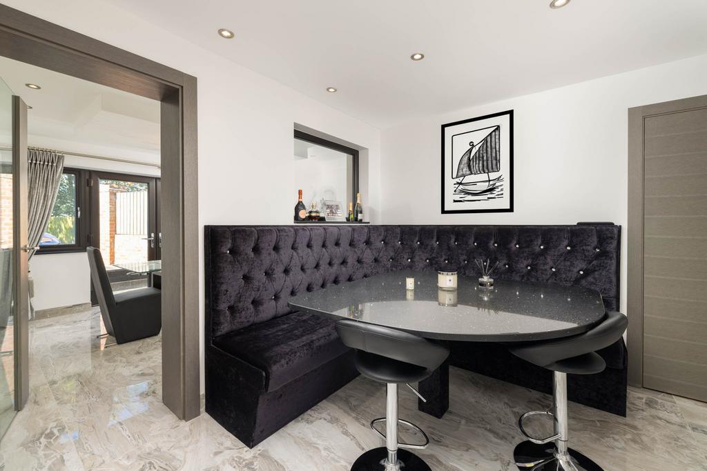 20230615-1042 Highfields Farm, Moss Hall Road, OL1