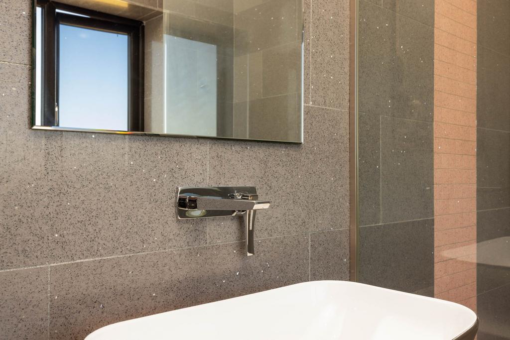 20230615-1101 Highfields Farm, Moss Hall Road, OL1