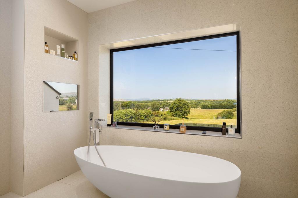 20230615-1105 Highfields Farm, Moss Hall Road, OL1